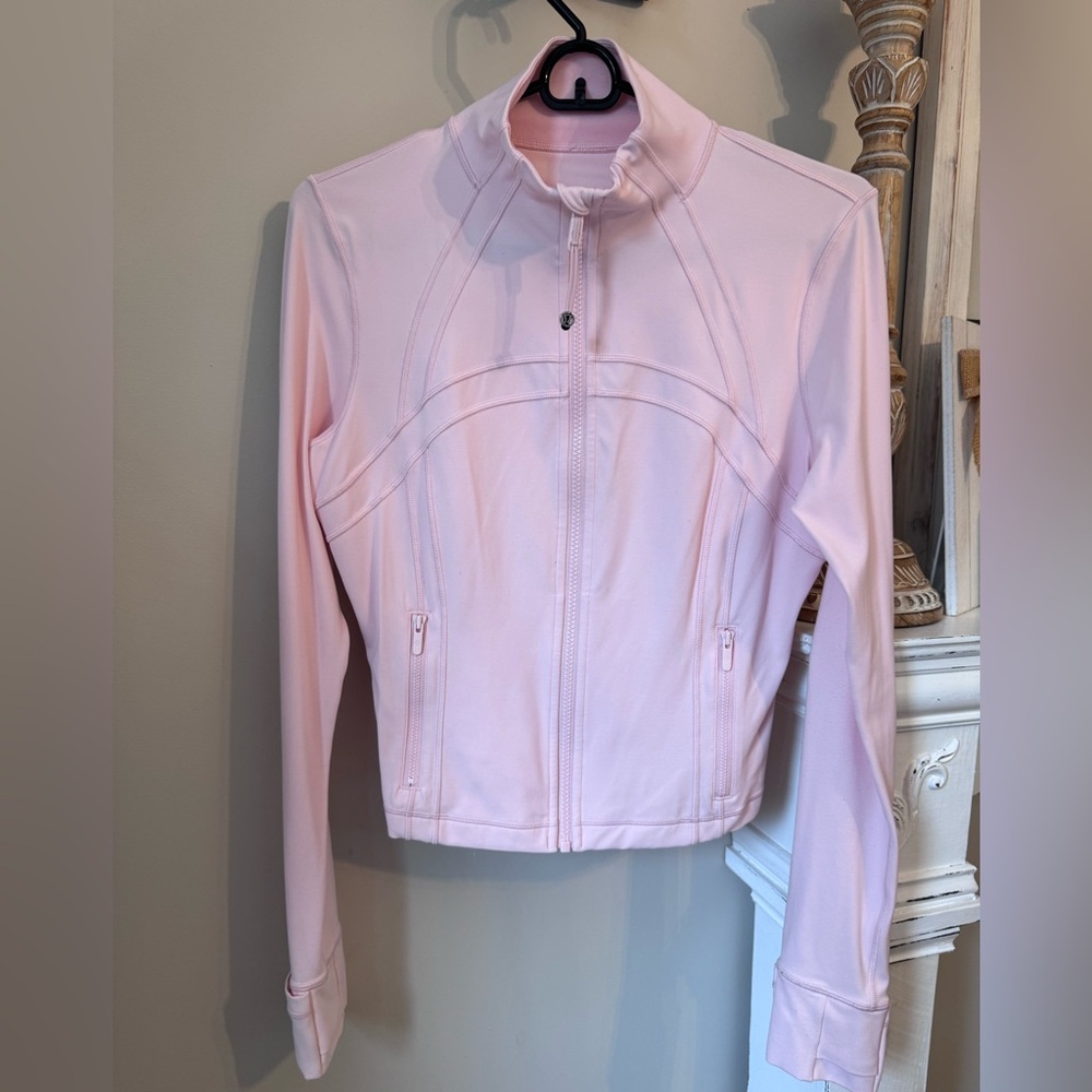 lululemon Define Cropped Jacket – Strawberry Milkshake (Size 8)